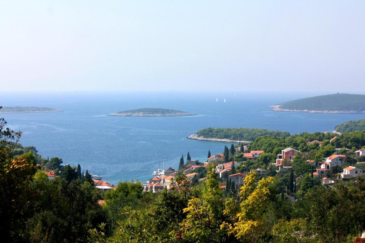 Apartments By The Sea Maslinica, Solta - 14748 Exterior photo