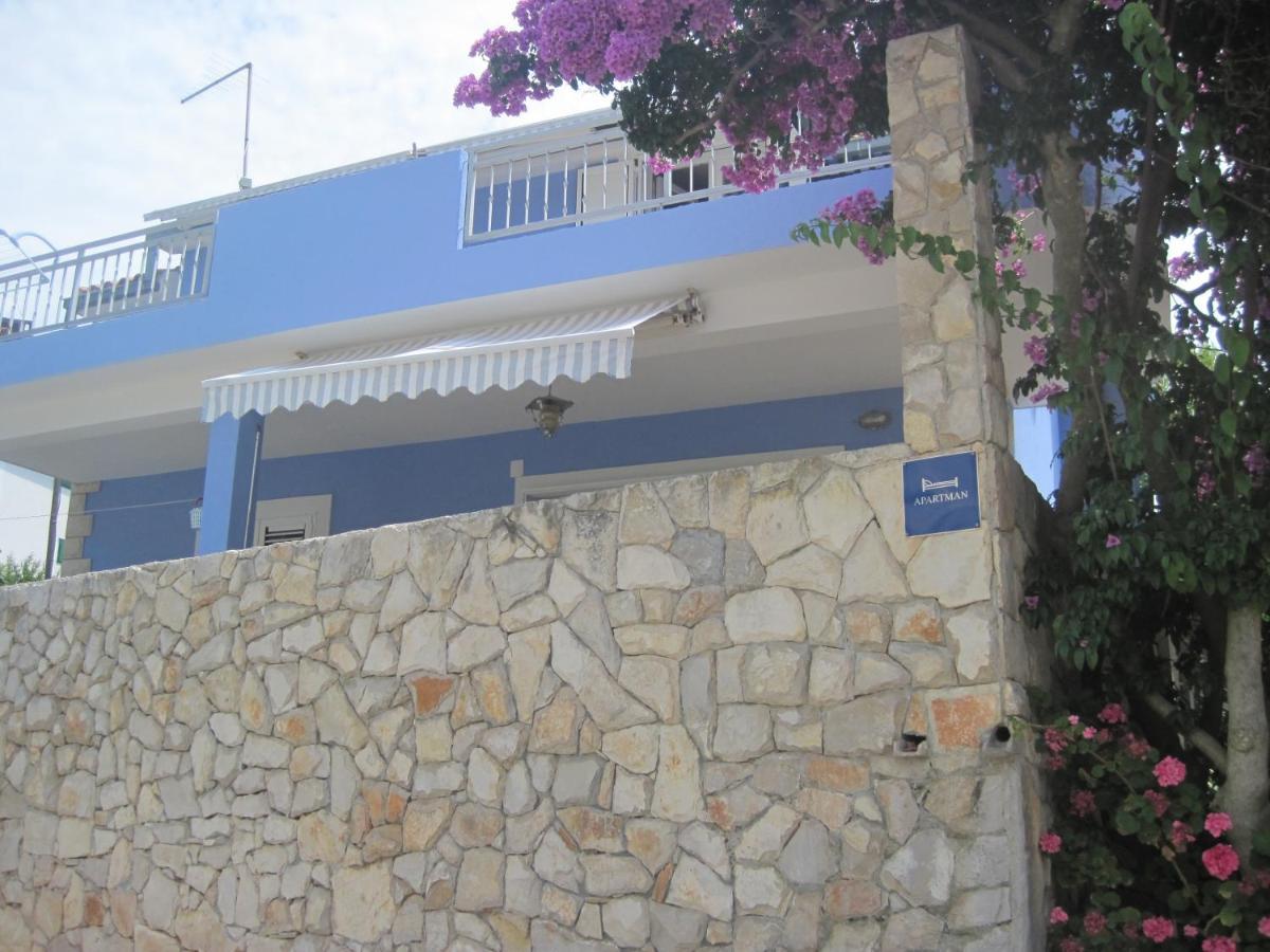 Apartments By The Sea Maslinica, Solta - 14748 Exterior photo
