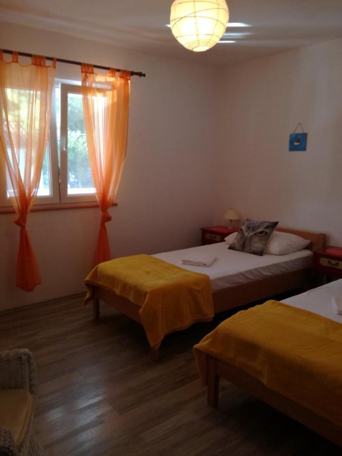 Apartments By The Sea Maslinica, Solta - 14748 Exterior photo