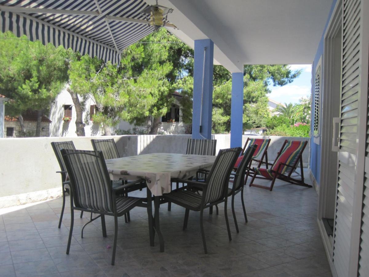 Apartments By The Sea Maslinica, Solta - 14748 Exterior photo